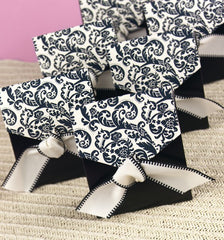 Black & White Floral Favour Box